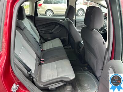 2013 Ford C-MAX Hybrid SE   - Photo 9 - Richmond, IN 47374