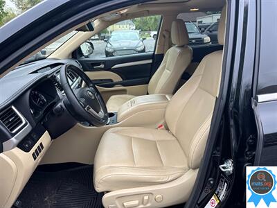 2017 Toyota Highlander XLE   - Photo 7 - Richmond, IN 47374