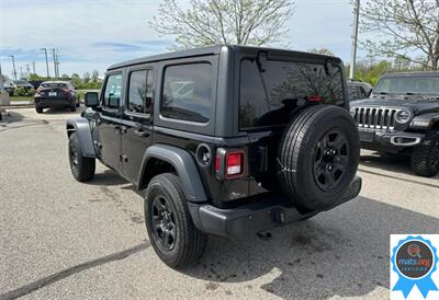 2019 Jeep Wrangler Sport   - Photo 4 - Richmond, IN 47374