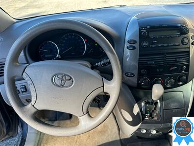 2010 Toyota Sienna LE 7-Passenger - Photo 15 - Richmond, IN 47374