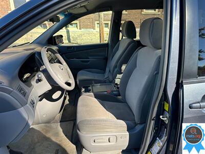 2010 Toyota Sienna LE 7-Passenger - Photo 9 - Richmond, IN 47374