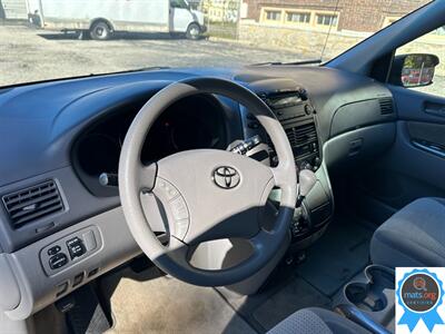 2010 Toyota Sienna LE 7-Passenger - Photo 10 - Richmond, IN 47374