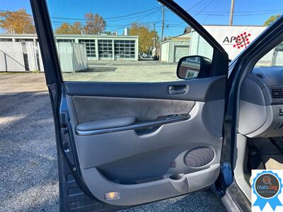2010 Toyota Sienna LE 7-Passenger - Photo 8 - Richmond, IN 47374