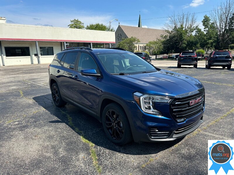 2022 GMC Terrain SLE  