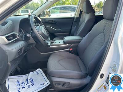 2023 Toyota Highlander L   - Photo 13 - Richmond, IN 47374
