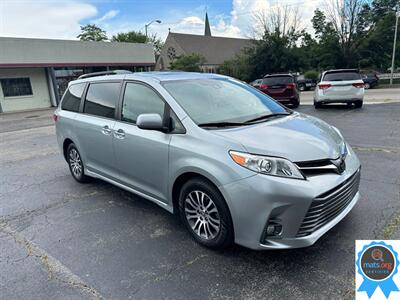 2020 Toyota Sienna XLE 8-Passenger   - Photo 2 - Richmond, IN 47374
