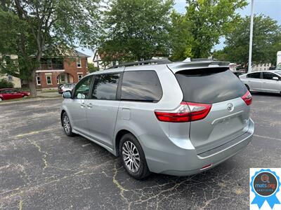 2020 Toyota Sienna XLE 8-Passenger   - Photo 4 - Richmond, IN 47374