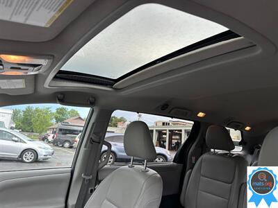2020 Toyota Sienna XLE 8-Passenger   - Photo 18 - Richmond, IN 47374