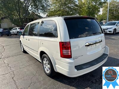 2010 Chrysler Town & Country Touring Plus   - Photo 4 - Richmond, IN 47374