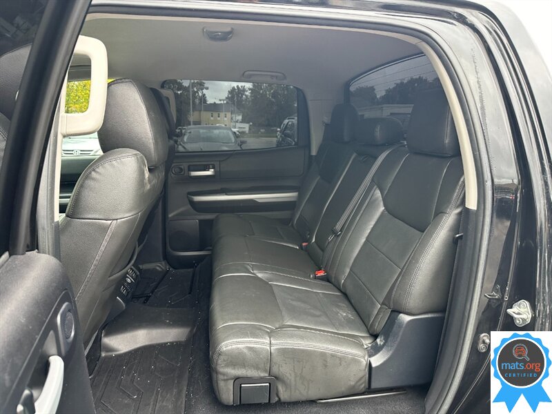 2018 Toyota Tundra SR5 - Photo 8