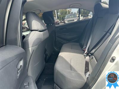 2022 Toyota Corolla LE   - Photo 9 - Richmond, IN 47374