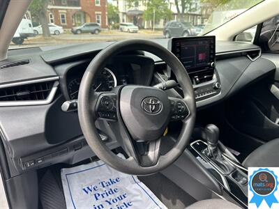 2022 Toyota Corolla LE   - Photo 8 - Richmond, IN 47374