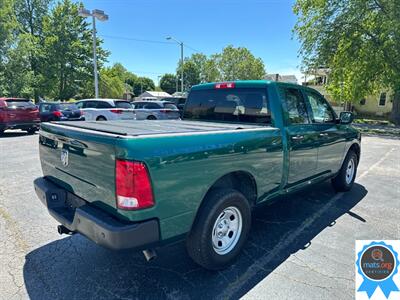 2022 RAM 1500 Classic Express - Photo 3 - Richmond, IN 47374