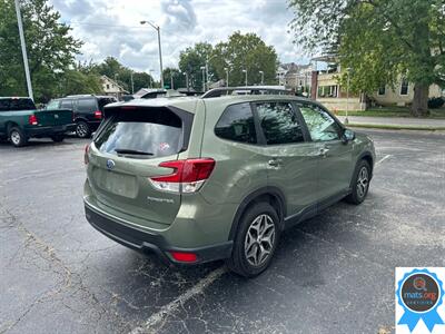 2021 Subaru Forester Premium   - Photo 3 - Richmond, IN 47374