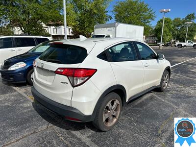 2020 Honda HR-V LX   - Photo 2 - Richmond, IN 47374