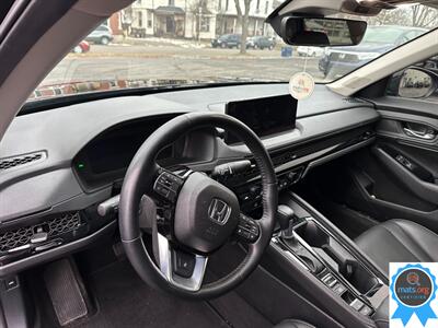 2025 Honda Accord Hybrid Touring   - Photo 8 - Richmond, IN 47374