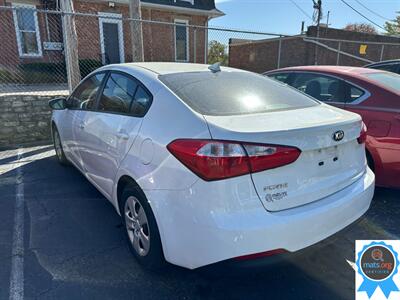 2016 Kia Forte LX   - Photo 4 - Richmond, IN 47374