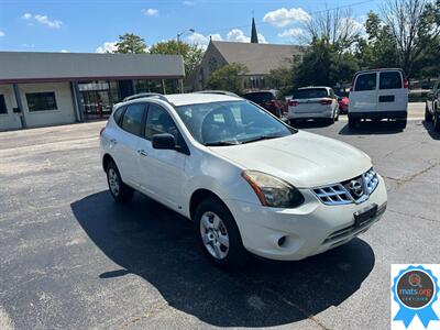 2015 Nissan Rogue Select S - Photo 2 - Richmond, IN 47374