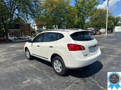 2015 Nissan Rogue Select S - Photo 4 - Richmond, IN 47374