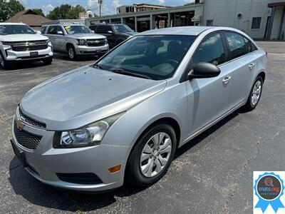 2012 Chevrolet Cruze LS   - Photo 1 - Richmond, IN 47374