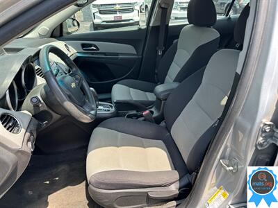 2012 Chevrolet Cruze LS   - Photo 7 - Richmond, IN 47374