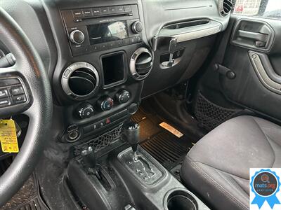 2013 Jeep Wrangler Sport Unlimited 4WD   - Photo 15 - Richmond, IN 47374