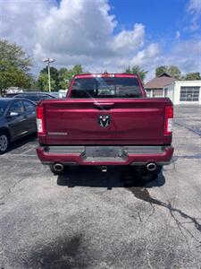 2019 RAM 1500 Big Horn   - Photo 5 - Richmond, IN 47374