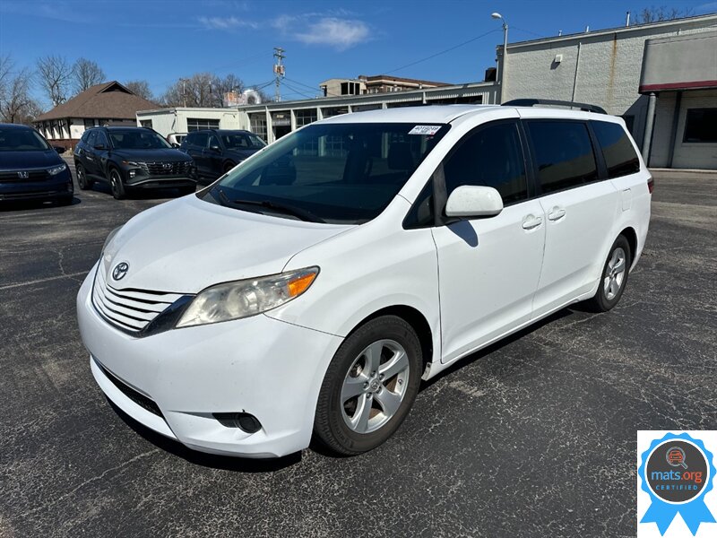 2015 Toyota Sienna LE