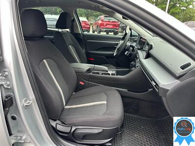 2025 Hyundai SONATA SEL   - Photo 8 - Richmond, IN 47374