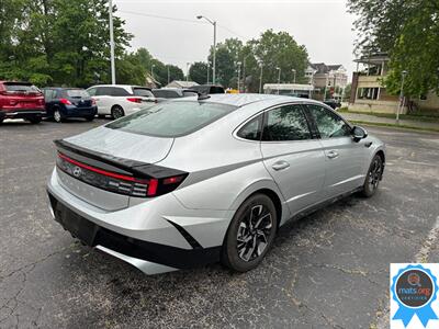 2025 Hyundai SONATA SEL   - Photo 3 - Richmond, IN 47374