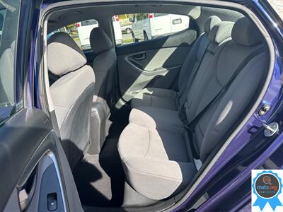 2011 Hyundai ELANTRA Limited   - Photo 8 - Richmond, IN 47374