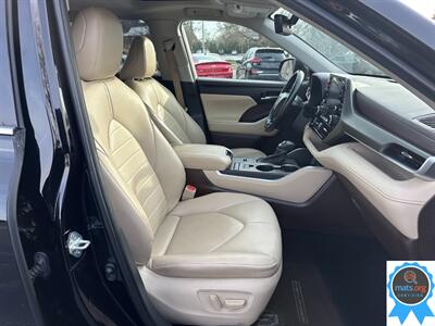 2021 Toyota Highlander XLE   - Photo 13 - Richmond, IN 47374