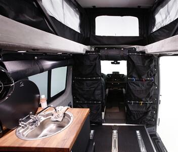 2025 Mercedes-Benz Sprinter 2500  EO - Photo 48 - Placentia, CA 92870