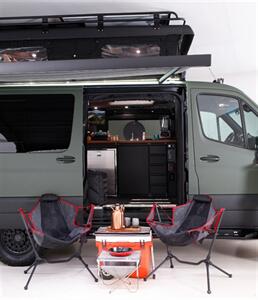 2026 Mercedes-Benz Sprinter 2500  Exclusive Outfitters Model B: RECON - Photo 21 - Placentia, CA 92870