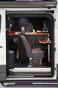 2023 Mercedes-Benz Sprinter 2500   - Photo 10 - Placentia, CA 92870