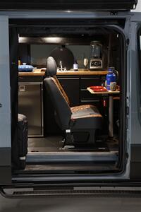 2024 Mercedes-Benz Sprinter 2500   - Photo 8 - Placentia, CA 92870