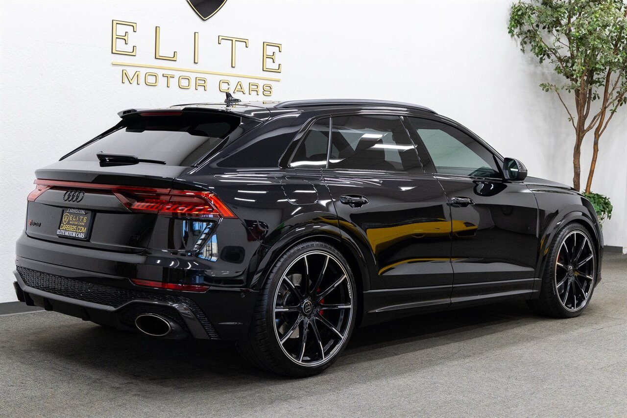 2021 Audi RS Q8 4.0T quattro - Photo 11 - Concord, CA 94520