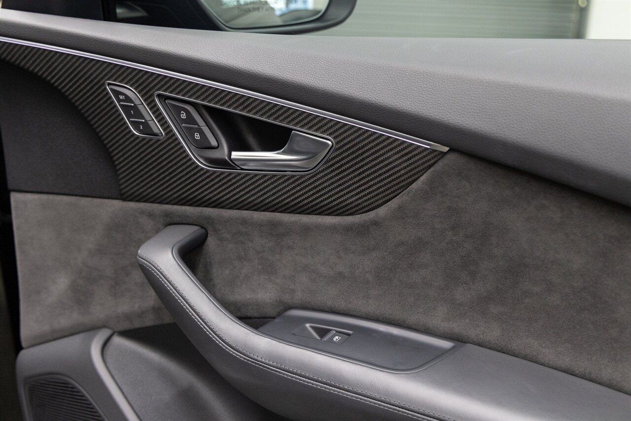 2021 Audi RS Q8 4.0T quattro - Photo 22 - Concord, CA 94520