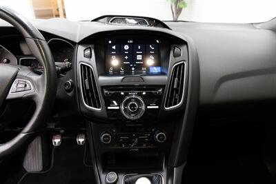 2018 Ford Focus RS   - Photo 18 - Concord, CA 94520