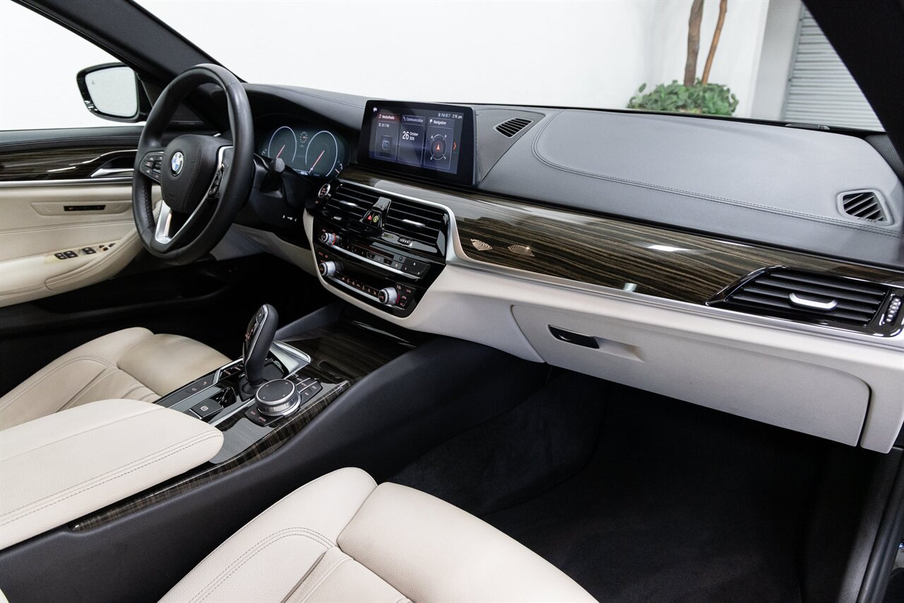 2019 BMW 5 Series 540i - Photo 12 - Concord, CA 94520