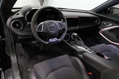 2020 Chevrolet Camaro ZL1   - Photo 6 - Concord, CA 94520