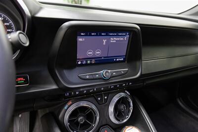 2020 Chevrolet Camaro LT1   - Photo 19 - Concord, CA 94520