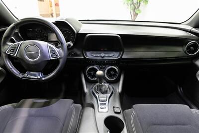 2020 Chevrolet Camaro LT1   - Photo 8 - Concord, CA 94520