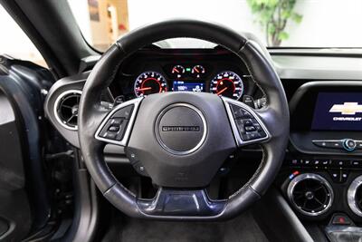 2020 Chevrolet Camaro LT1   - Photo 16 - Concord, CA 94520