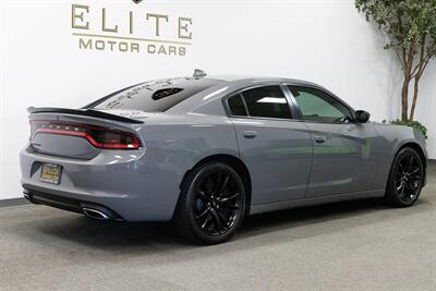 2017 Dodge Charger SXT   - Photo 11 - Concord, CA 94520