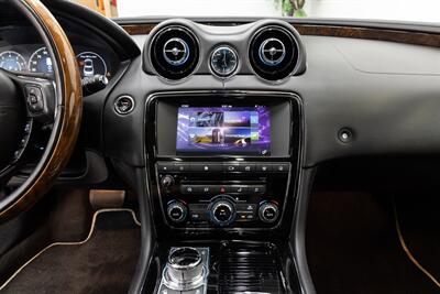 2017 Jaguar XJL XJL Portfolio   - Photo 18 - Concord, CA 94520