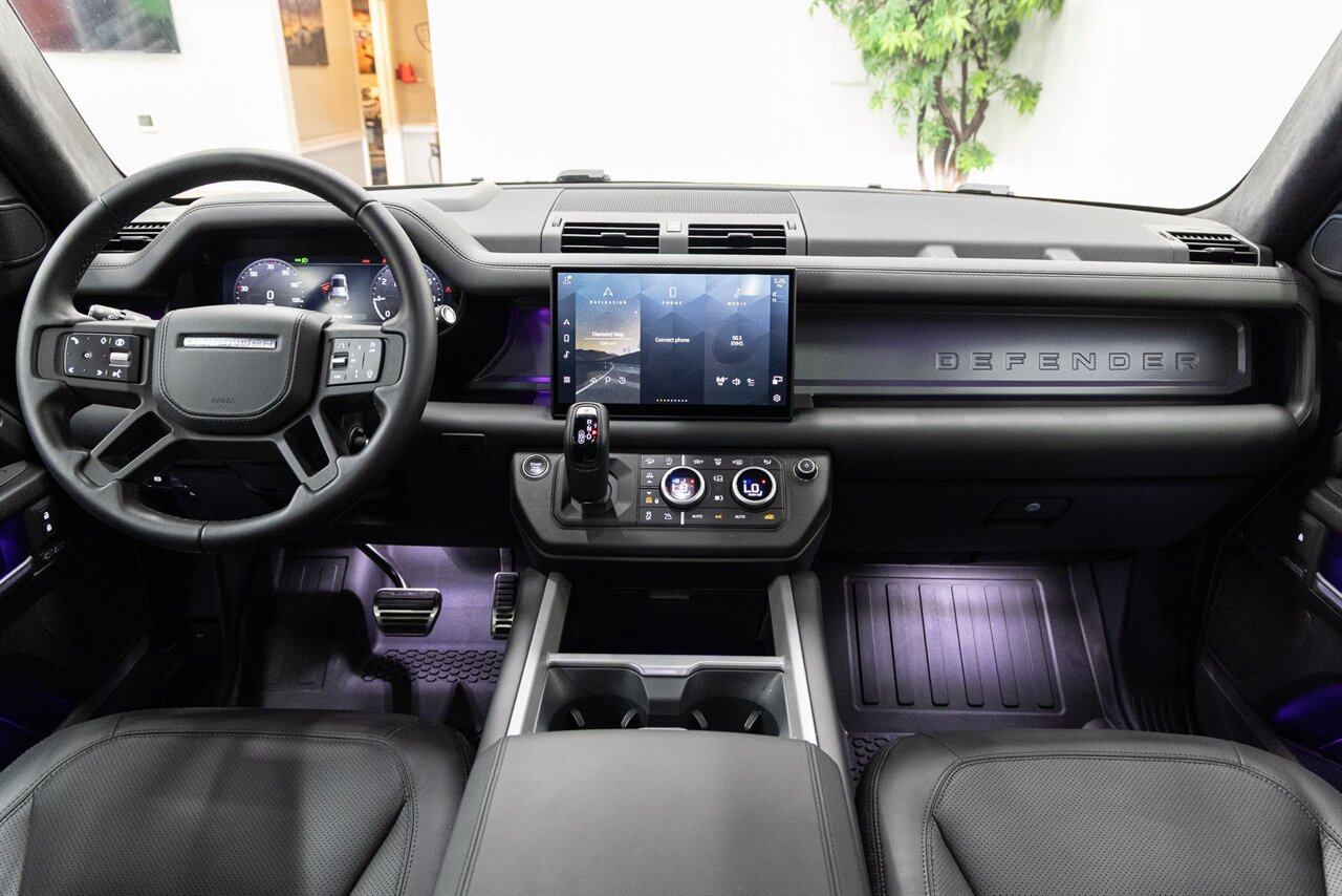 2025 Land Rover Defender X - Photo 5 - Concord, CA 94520