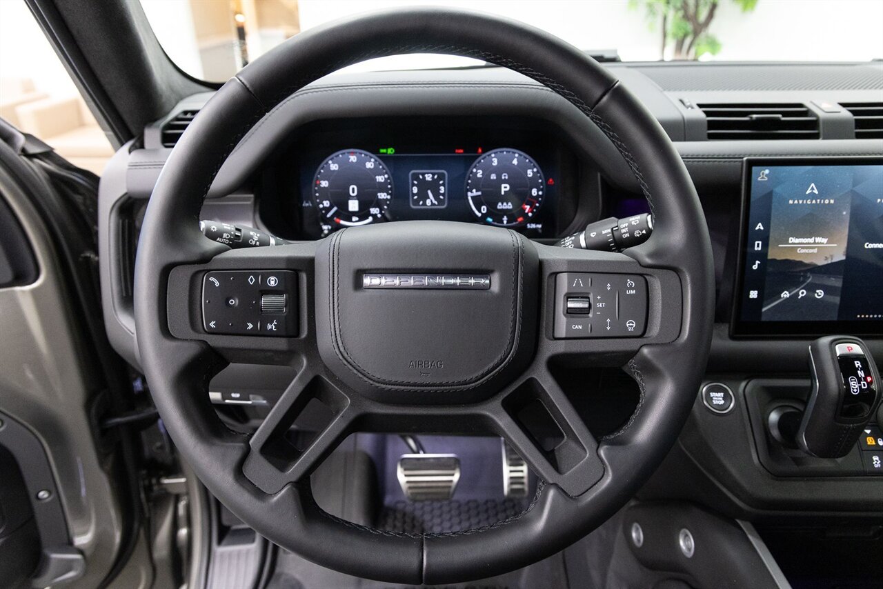 2025 Land Rover Defender X - Photo 16 - Concord, CA 94520