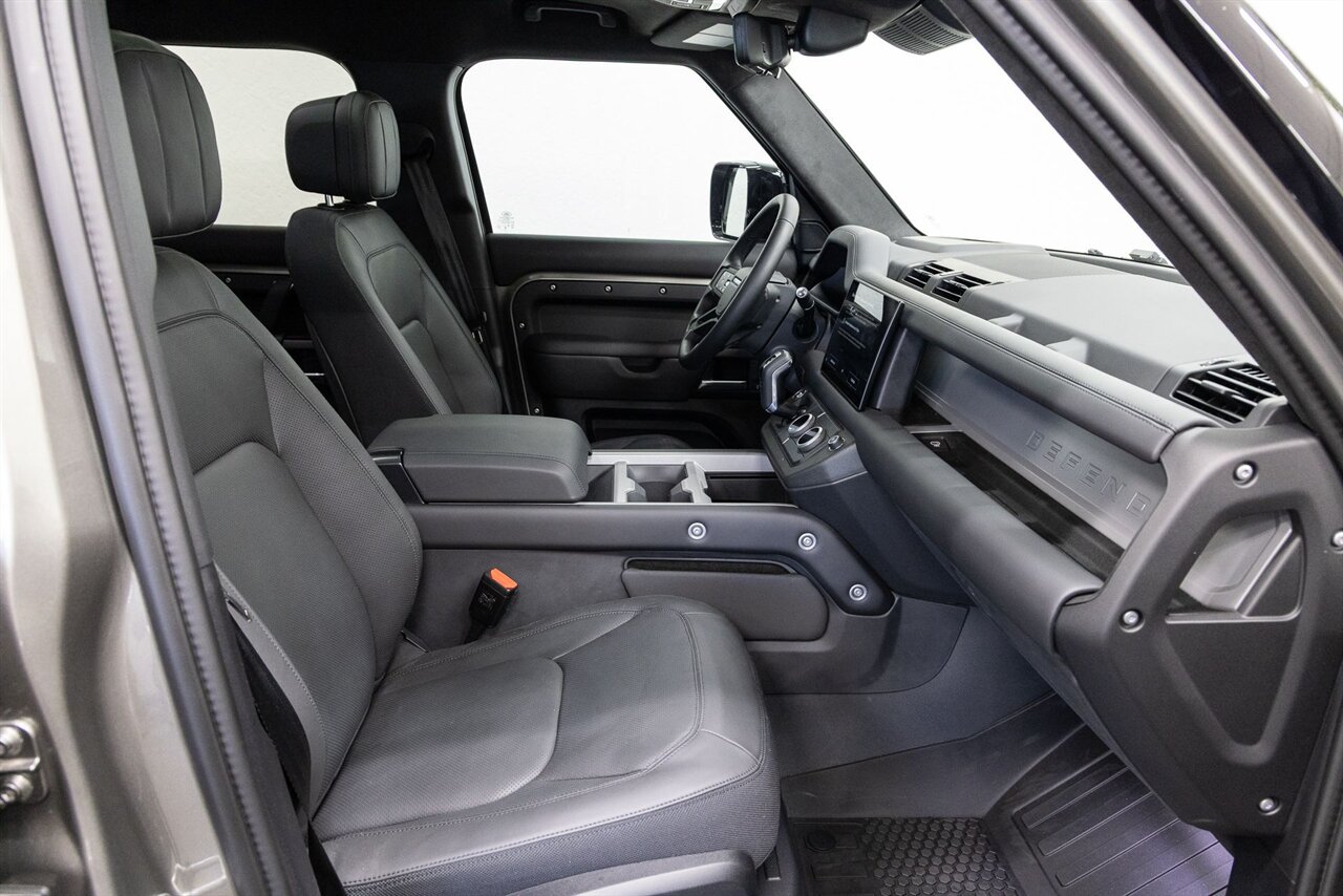 2025 Land Rover Defender X - Photo 14 - Concord, CA 94520