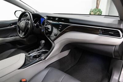 2018 Toyota Camry XLE   - Photo 13 - Concord, CA 94520